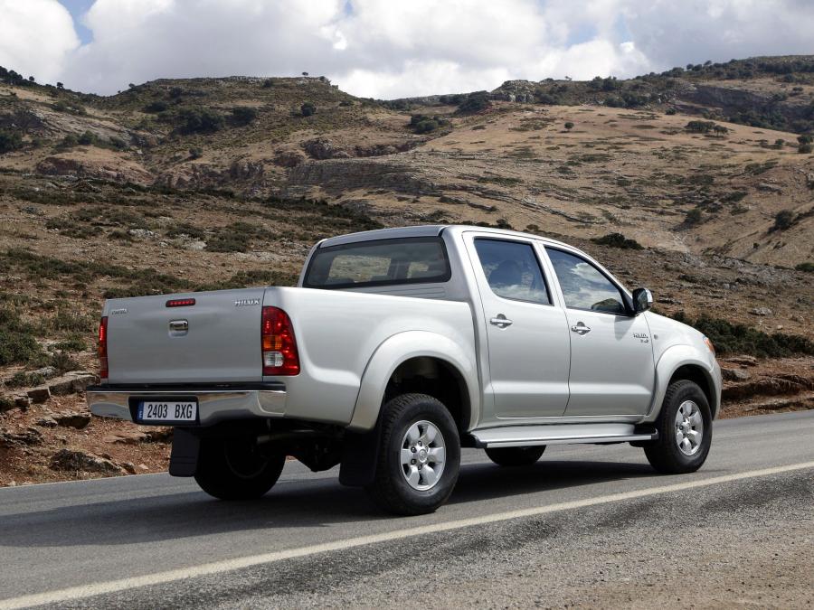  Toyota Hilux Double Cab 2005 года  (фото 27 из 30)